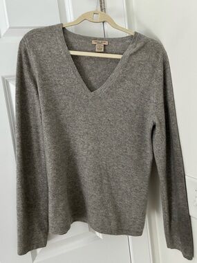Vertical Design V-Neck Heather Gray Cashmere Sweater XL